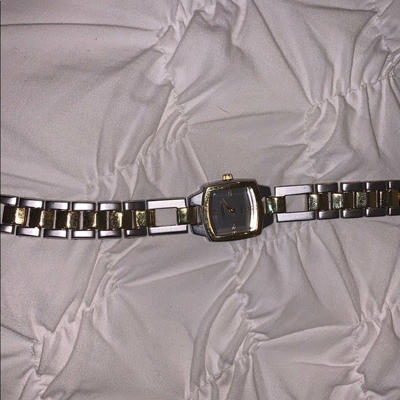 Watch - Picture 1 of 3